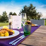 度假村 奥格高尔夫酒店 *