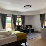 度假村 奥格高尔夫酒店 *