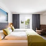 奥格高尔夫酒店 度假村